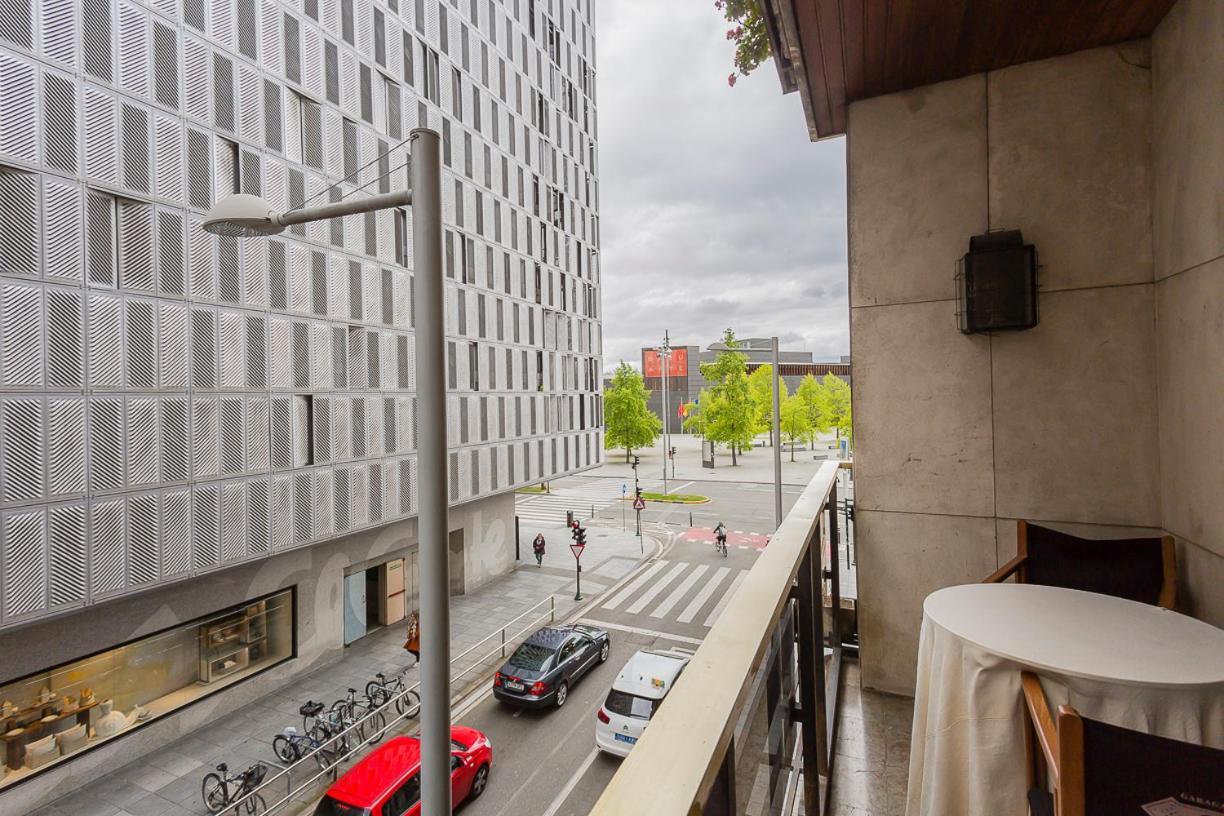 Hostal Rodas Pamplona Buitenkant foto